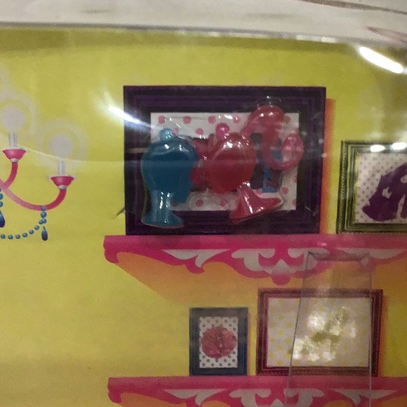 Barbie Dinner To Dessert Dining Room Set - Picture 8 of 11